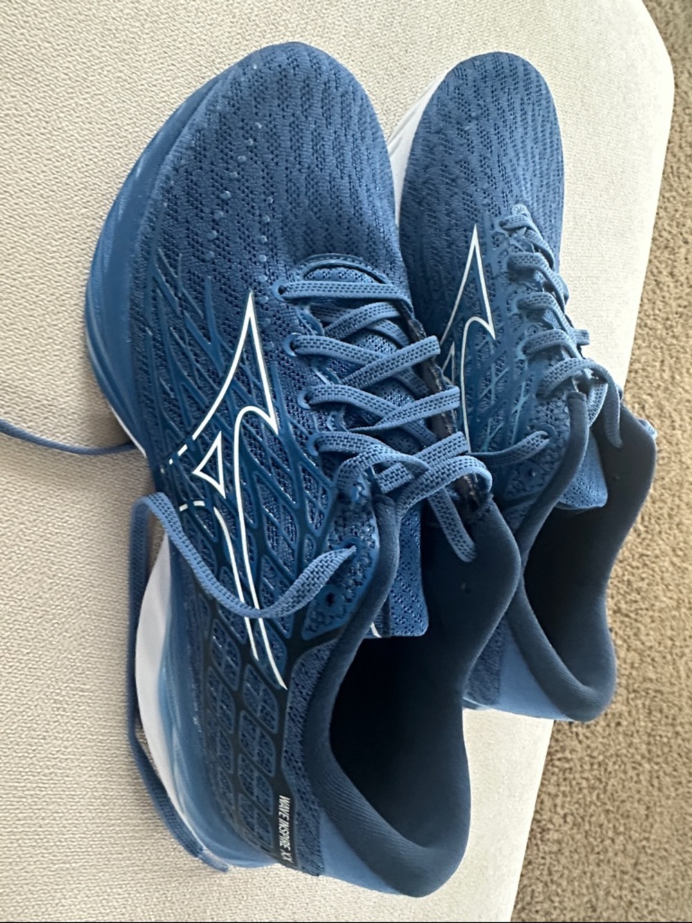 Mizuno Men's Navy Blue Knit Running Shoes with White Logo